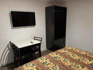 The Oaks Motel - Oakland - 1