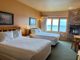 Amazing Lake View 2 Queen Bed Studio & Heated Pools - Two Harbors - 0