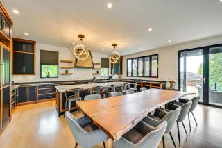 Walk to Lake Michigan Luxe Home in Benton Harbor! - Benton Harbor - 4