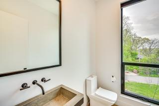 Walk to Lake Michigan Luxe Home in Benton Harbor! - Benton Harbor - 2