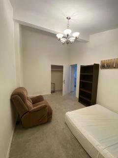 The Westcourt FlatShare Residence - 3