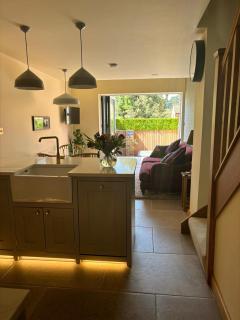 Hot tub on the Yorkshire Wolds Oak Cottage - 1