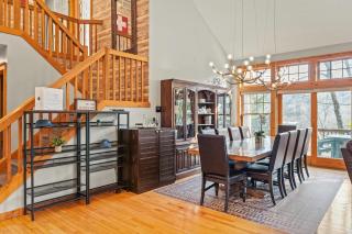 Mountain Escape with Game Room Balcony Stunning Views in the Poconos Christina - Tannersville - 3
