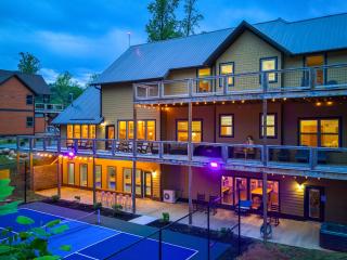 The Lodge at Burg Hill - Gatlinburg - 7