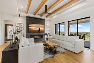 Bridle Ridge Retreat - Modern Comfort, Open Views - 6
