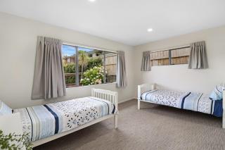 Aqua Vista - family home with a view - 3