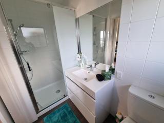 Aqua Vista - family home with a view - 4