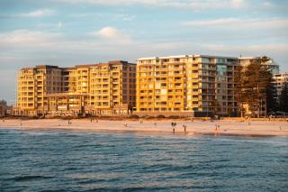Belle Escapes - Beachside Apartment in Glenelg - Glenelg - 0
