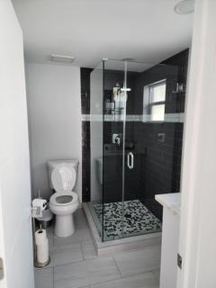 Modern 1 bedroom Vacation apartment with Pool C - 4