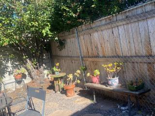 Spanish Cottage on Rosewood Avenue, Los Angeles , Melrose Village - 6