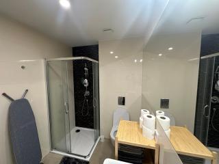 Elegant Apartment Near Main Station & Wenceslas Sq - Praga - 8