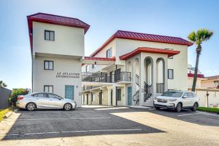 Swim and Relax Daytona Beach Condo with Ocean Access! - Daytona Beach - 9
