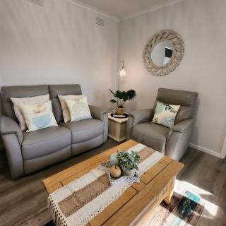 Lbarza Central 2BR Boho Beauty - 5