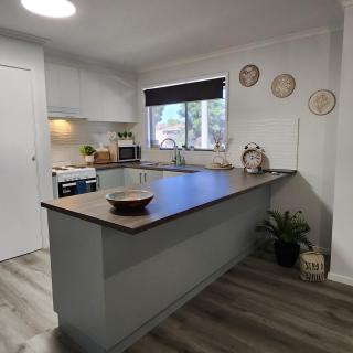 Lbarza Central 2BR Boho Beauty - 2