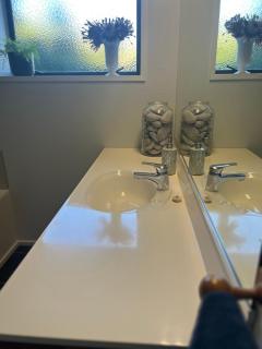 Atawhai Retreat Peace & Sea Views - 3