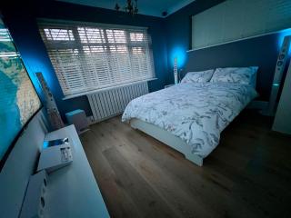 Timeless English Elegance 4BR Luxury Home in Petts Wood - Orpington - 3