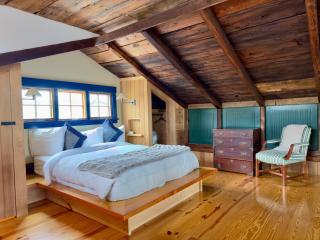 Magical Post And Beam Loft Downtown Newport! - Newport - 6
