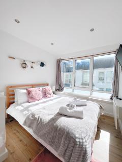 SURF PAD in St Ives, 1 Bed House, 400M to Beach & Harbour - St Ives - 2