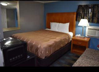 Pilgrim Inn & Cottages - Plymouth - 1