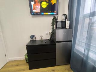 3 Persons Room, 1min walk from South Wimbledon Station - 3