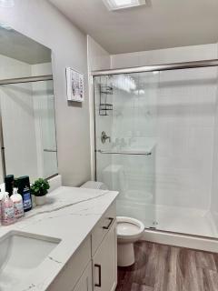 Ruby House Beautiful- Peaceful-4BR Sleeps 12 - Anchorage - 1