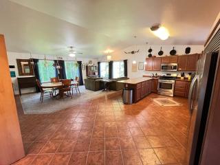 Cozy Palmer Retreat with Steam Sauna and Playground - Palmer - 2