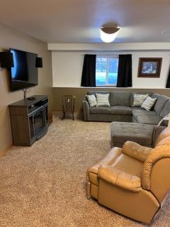 Cozy Palmer Retreat with Steam Sauna and Playground - 8