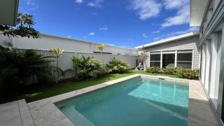 Marina View - Pelican Waters - 0