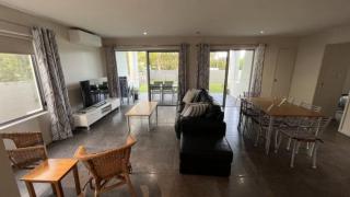 1 - 5a Coochin Street, Dicky Beach - 200m To Beach - Caloundra - 3