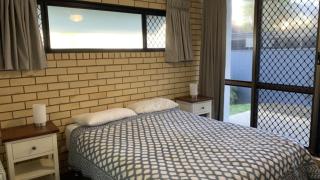 The Beach At Your Doorstep! - Caloundra - 3