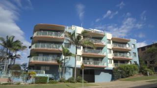 Ocean Crest Unit 7 - Caloundra - 9