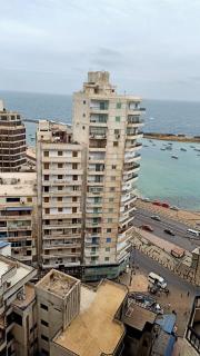 شقه فى ميامى بالاسكندريه مطله على البحر - 2