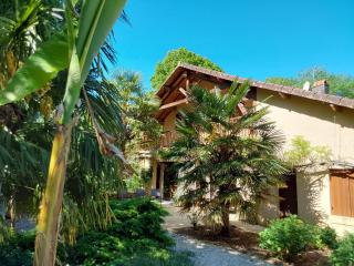 Spacious farmhouse with private heated pool in a rustic garden - Nantheuil - 2