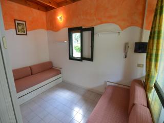 Belvilla by OYO Spacious Bungalow with AC near sea - Casal Borsetti - 8