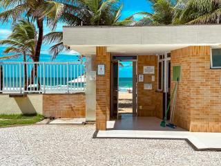 Luxo e Conforto à Beira-Mar com acesso direto para a praia no Porto das Dunas com 3 suítes, ideal para Famílias Exigentes - 6