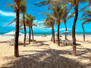 Luxo e Conforto à Beira-Mar com acesso direto para a praia no Porto das Dunas com 3 suítes, ideal para Famílias Exigentes - 7