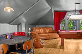 Gatsby House Luxe 3BR Game Room Hot Tub - 0