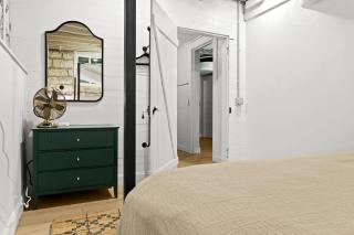 Gatsby Glam 3BR Speakeasy Retreat in Louisville - Louisville - 2