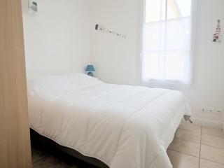Appartement fonctionnel intra-muros avec cour et garage sécurisé - FR-1-835-1 - Saint-Martin-de-Ré - 8