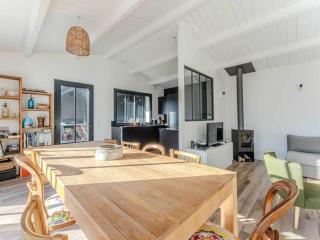 Maison spacieuse 8 personnes, jardin, parking, proche plage - FR-1-835-19 - 2