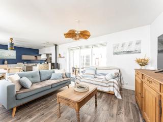 Maison familiale à La Noue avec cour privative - FR-1-835-16 - 0