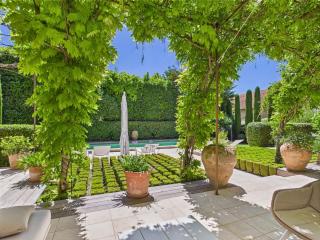 Superbe Maison Climatisée avec Piscine au Cœur de Maussane - Proche Commerces et Activités! - FR-1-599-83 - Maussane les Alpilles - 2
