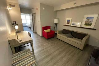 Travelodge by Wyndham Knoxville West - 4