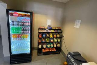 Travelodge by Wyndham Knoxville West - 1