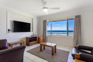 Absolute Beachfront Apartment 1T - Lennox Head - 0