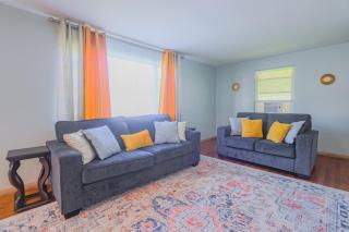 Charming 2 Bed Room in Cleveland - 8