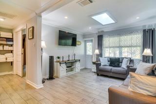 Hot Tub and Fenced Yard Tranquil Home in Valrico! - Valrico - 7