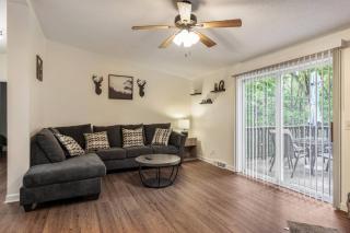 5BR Family Escape, Hot Tub, Game Room, Sleeps12 - McGaheysville - 2