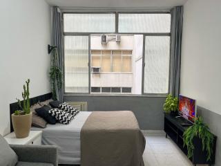 Studio Copacabana a 100 metros da praia, posto 5 - 8