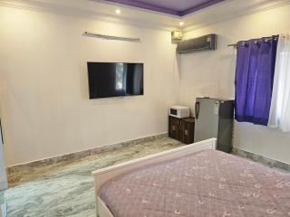 Lavender suite by Indiranagar Metro - Bangalore - 4